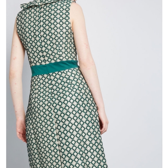 ModCloth x Anna Sui Admiring Eyes Sheath Dress - Picture 3 of 8